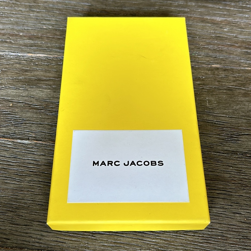 Marc Jacobs Pink Logo Pattern iPhone Case - Picture 6 of 6